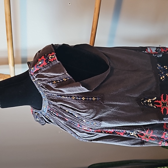 Free People MOROCCO Embellished Top - Picture 6 of 13